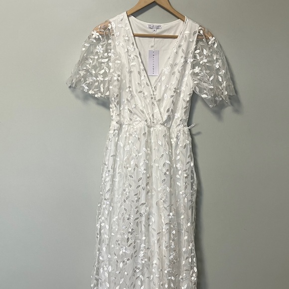 NWT Baltic Born Marseille Embossed White Floral Maxi Dress Wedding Gown - Picture 2 of 8